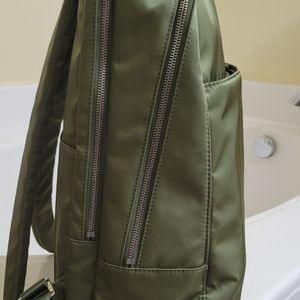 Victorinox  book bag